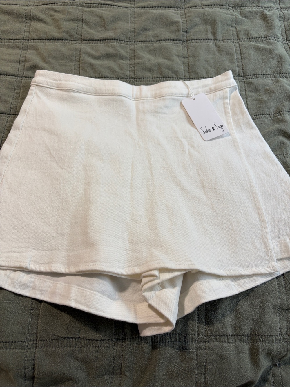 Sadie & Sage White Skort with Built-In Shorts